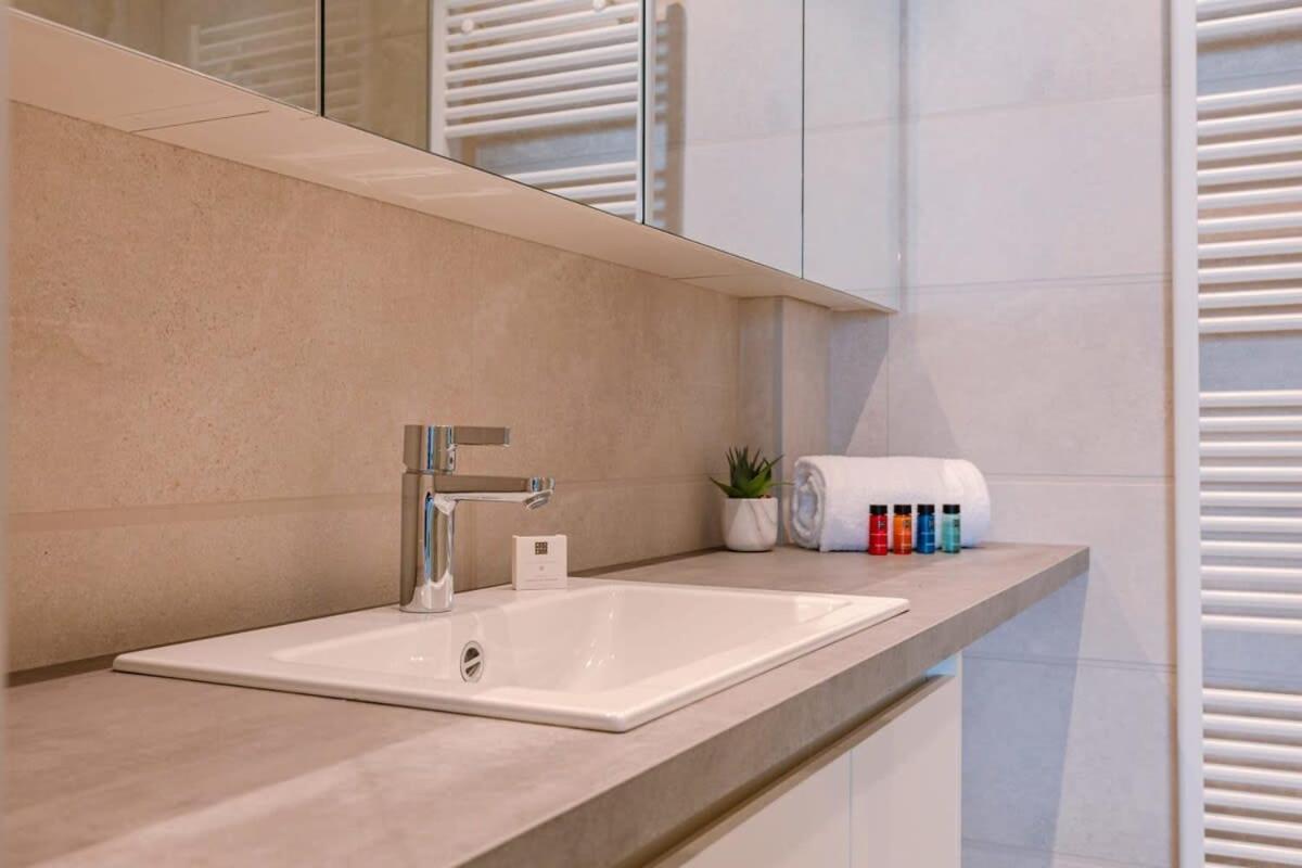 Huswell - Brand New Apartment With A View Οστένδη Εξωτερικό φωτογραφία